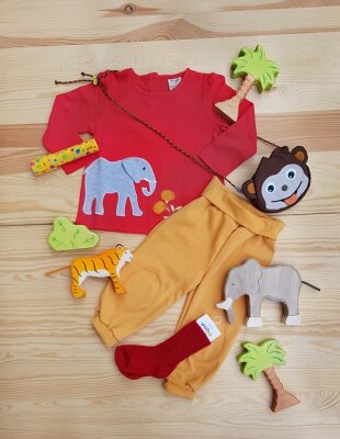 Kidsoutfits: Eine niedliche Elefanten-Familie [Fair Fashion Kids] - Frugi Kleidung im Hug + Grow Magazin 