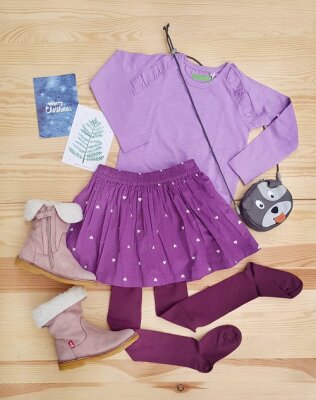 Kidsoutfit: Gemütlich-chic zu Weihnachten - Weihnachtskleid + Festliches bei Hug + Grow