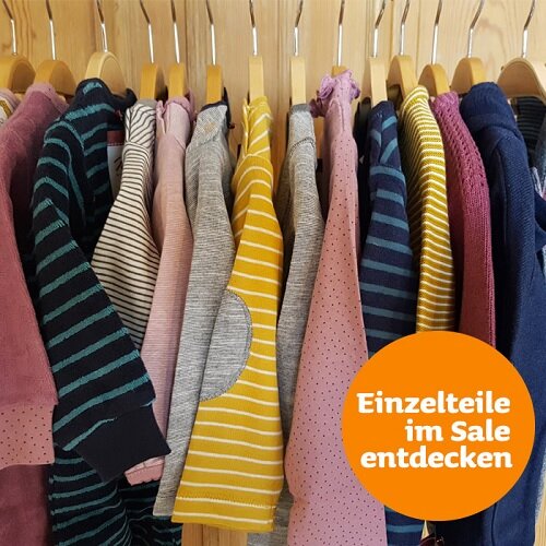 Einzelteil Sale am Herzroten Freitag