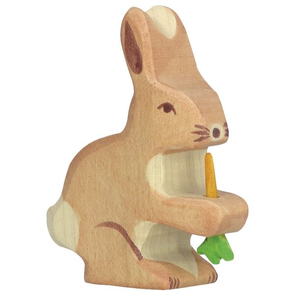 Holztiger Hase mit Karotte