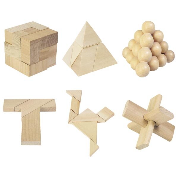 Knobelspiele und -puzzle natur sortiert