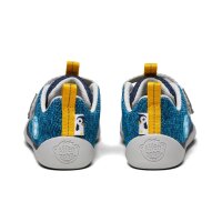 Sneaker Knit Penguin