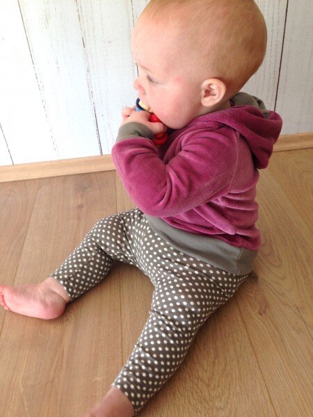 Leggings Punkte grau