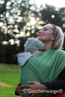 Storchenwiege Babytragetuch Leo gr&uuml;n