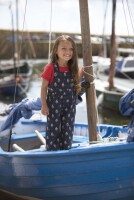 Latzhose Segelboot