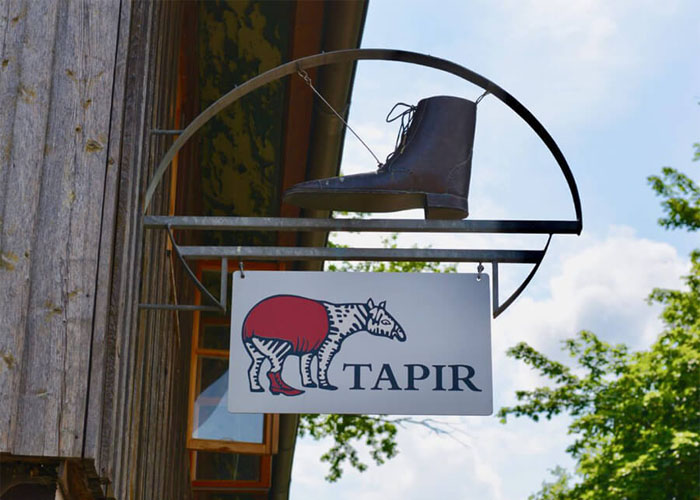 Tapir-Schuhpflege.jpg