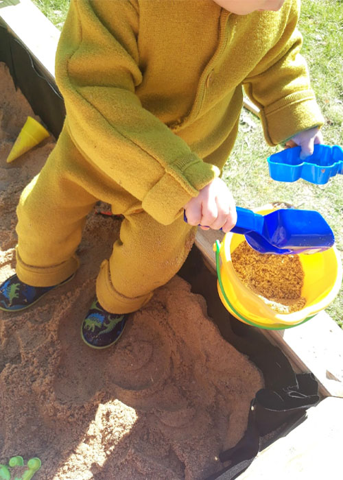 Speilzeug für draussen: Sandkasten und co.