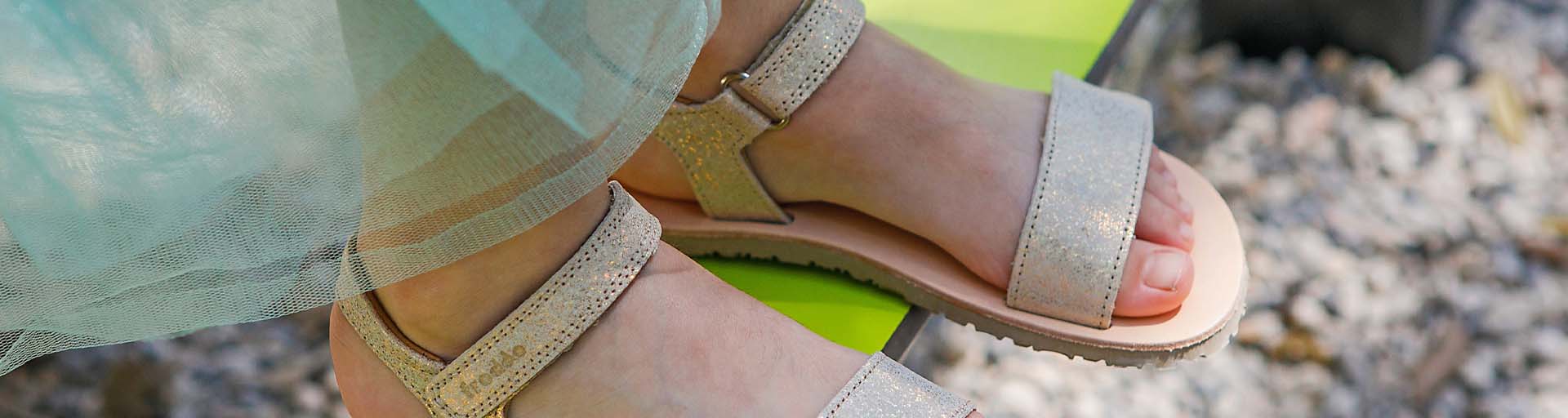 Kinder-Sandalen-Startseite-Banner-Desktop.jpg